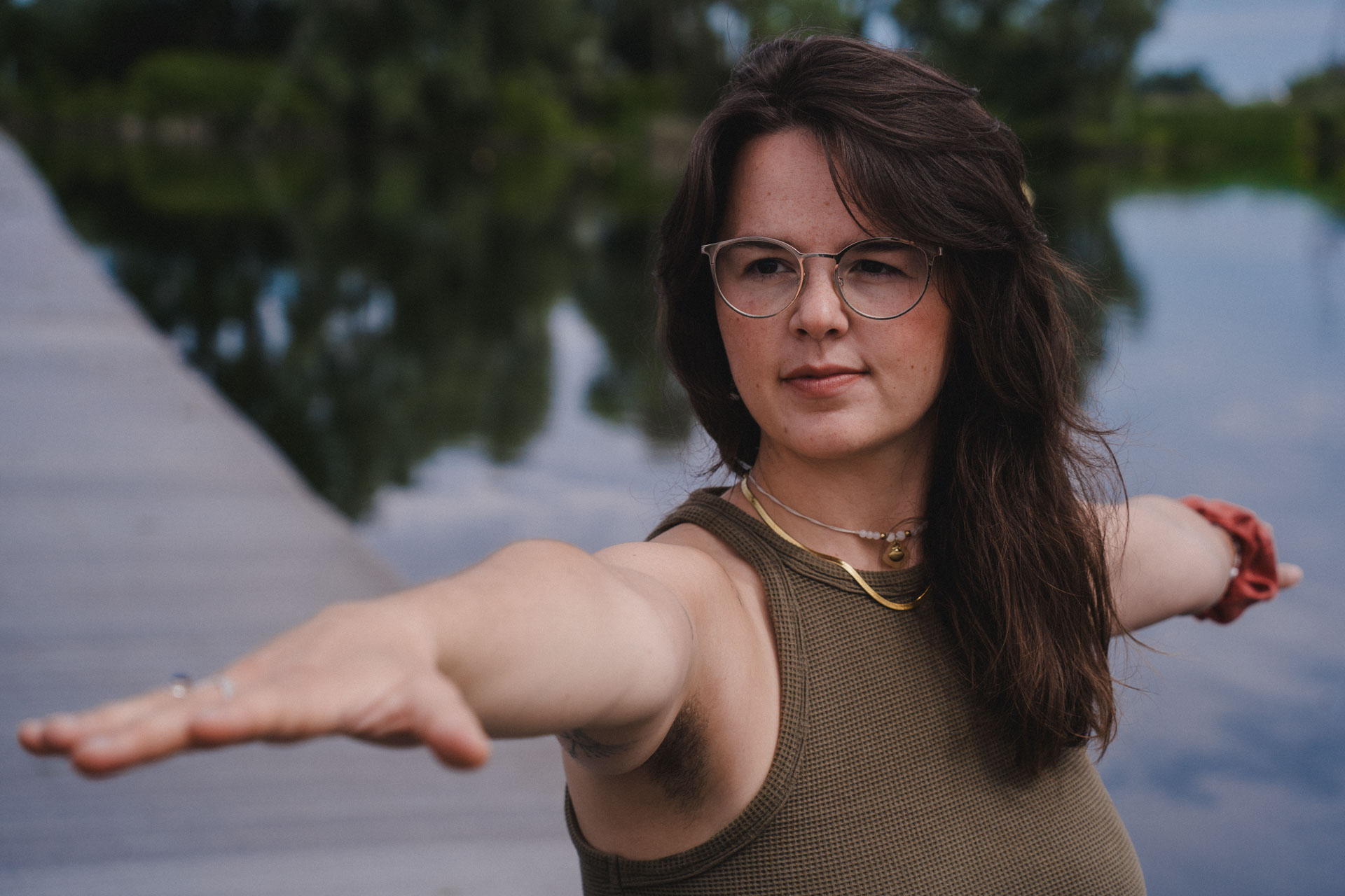 Unternehmensfotografie, Businessfotos, Produktfotos, Yoga, Female Yoga, Mohnblumenfeld, Dinkelscherben bei Augsburg, Portraitfotografie