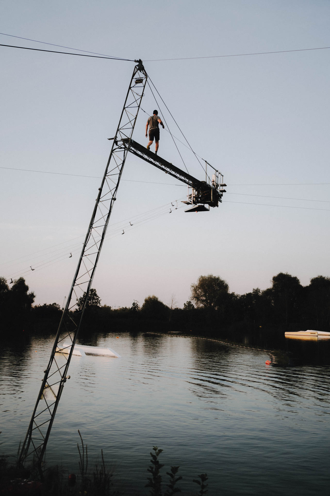 Die Wakeboardanlage Turncable in Thannhausen, das Foto ist im Rahmen der Business- und Eventfotografie entstanden